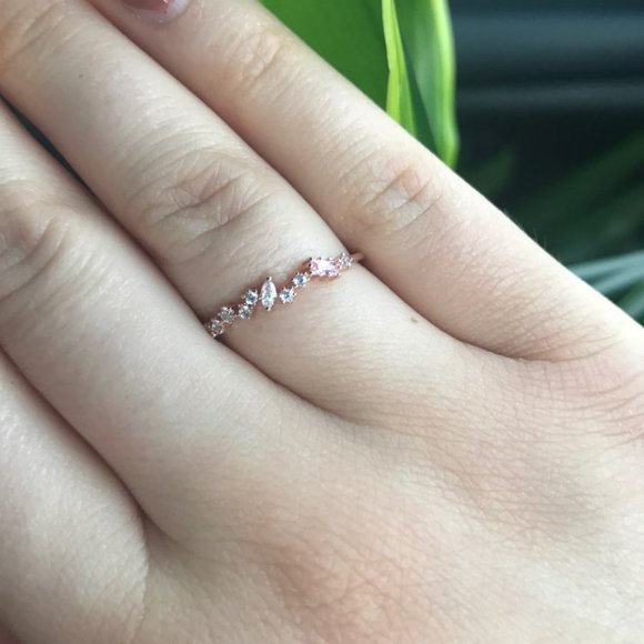 NEW Diamond Geometric Rose Gold Ring - Picture 7 of 7